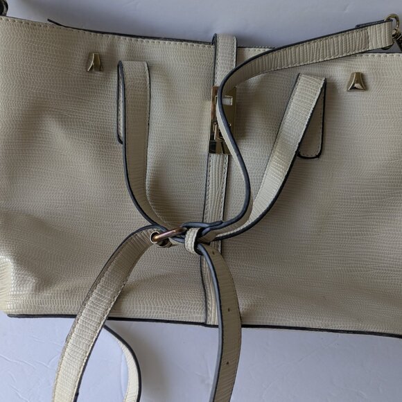 Christian Lacroix Cream Purse RN#137646 - Picture 4 of 12